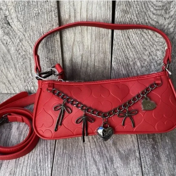 NWT Betsey Johnson Red XOASHTAN Bow Charm Shoulder‎ Crossbody Bag Heart  Embossed